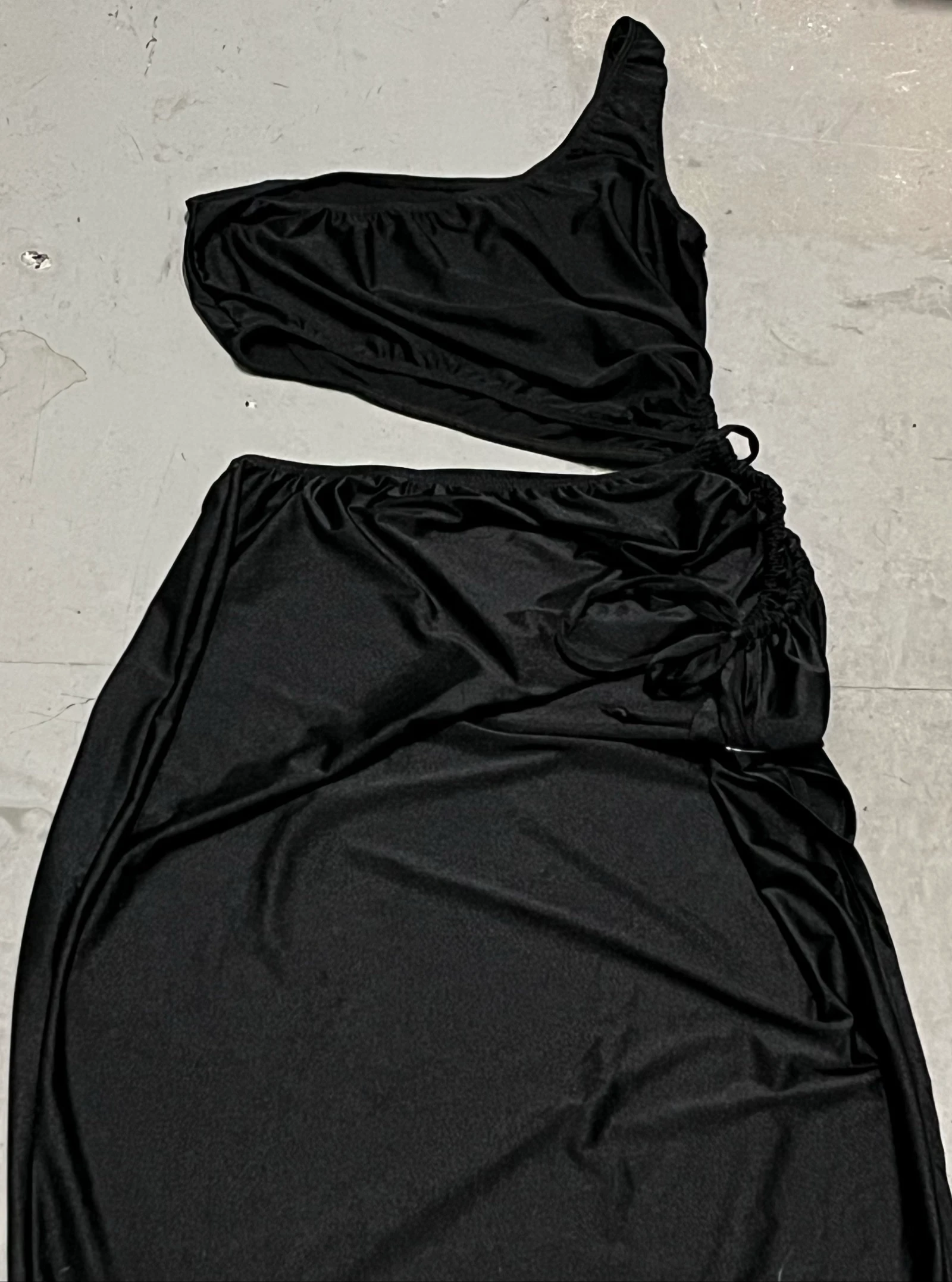 Vestido largo negro abierto  – photo 4